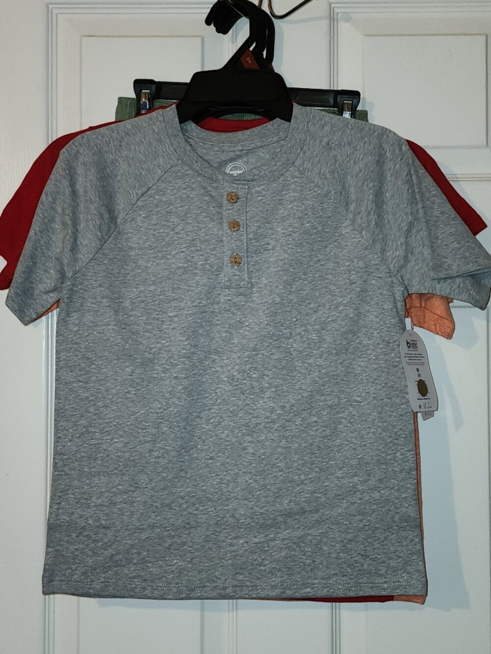 365 Kids Boys Size 8 Bundle 7 Pieces Shirts Shorts Marvel NWT - Picture 7 of 10
